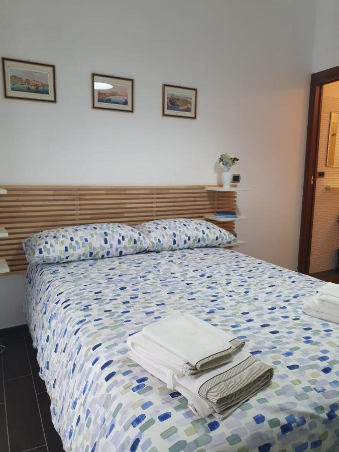 Bed and Breakfast Ospitalita Il Noce Brusciano Exterior foto